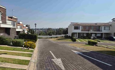 Casa en la Floresta en Bosques del Lago