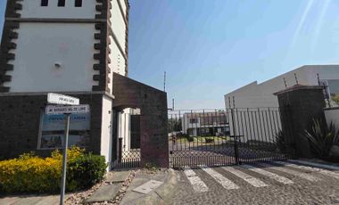 Casa en la Floresta en Bosques del Lago