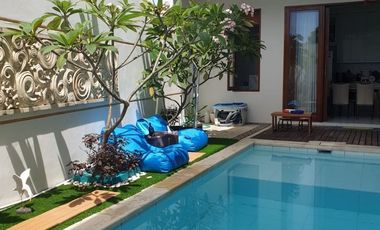 Villa 2 Kamar Tidur Lokasi Strategis Dijual, di Area Mumbul Nusa Dua