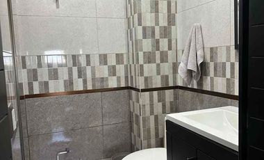 EXCELENTE DEPARTAMENTO AMUEBLADO Y EQUIPADO