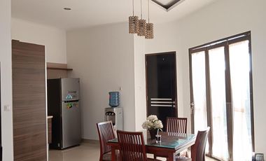 RUMAH BAGUS MINIMALIS MODERN 2 LANTAI DEKAT TOL, UNIVERSITAS SIAP HUNI DI SUTAMI BANDUNG