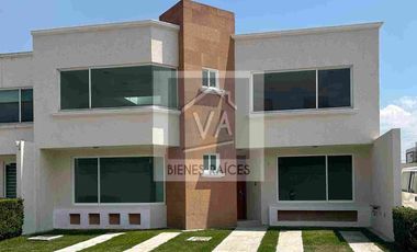 Venta de casa en Condominio en Metepec