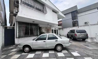 En Venta Casa en Cdla Los Ceibos, Sta Cecilia