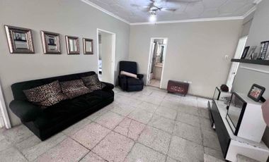 En Venta Casa en Cdla Los Ceibos, Sta Cecilia