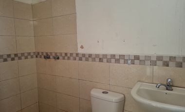 Casa de alquiler en Urbanización Villa Club, 3 dormitorios con baño propio.