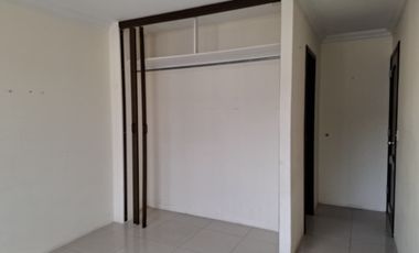 Casa de alquiler en Urbanización Villa Club, 3 dormitorios con baño propio.