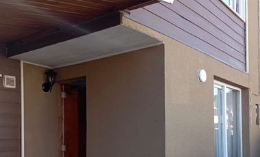 Acogedora propiedad pareada Pasaje San Francisco $ 130.000.000.