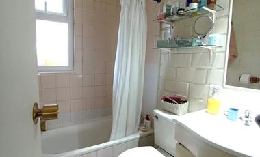 Acogedora propiedad pareada Pasaje San Francisco $ 130.000.000.