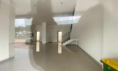 Disewakan Ruko Conifera – 3 Lantai, 2 Unit Gandeng (Open Space), (007)