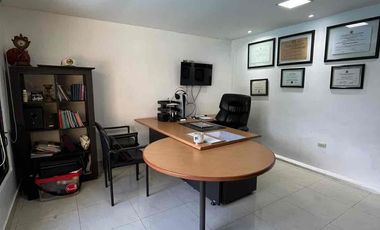 Se alquila casa con vista al manglar en Puerto Azul