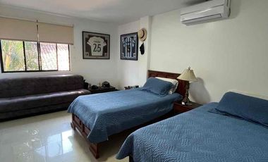 Se alquila casa con vista al manglar en Puerto Azul