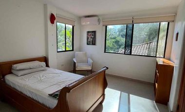 Se alquila casa con vista al manglar en Puerto Azul