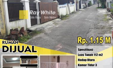 Rumah 3kamar Siap huni Strategis Dekat Stasiun Purwosari Laweyan Solo