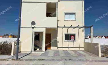 venta de departamento planta alta, 3 habitaciones, fraccionamiento Zirandaro, San Miguel de Allende