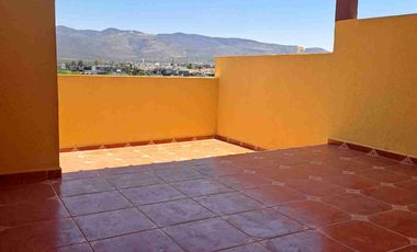 casa en renta sin muebles, fraccionamiento Zirandaro, San Miguel de Allende