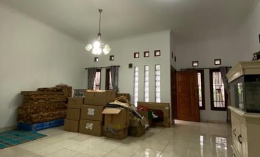 RUMAH LUAS NYAMAN TERAWAT 2 LANTAI SIAP HUNI DI SARIWANGI BANDUNG