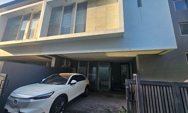 Rumah Semi Furnished Dijual, di Imam Bonjol Denpasar Area