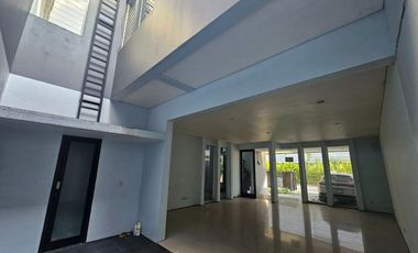 Rumah Semi Furnished Dijual, di Imam Bonjol Denpasar Area