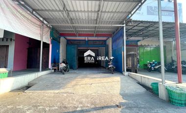 RUMAH DAN RUANG USAHA DI SOLO UTARA DEKAT ASRAMA HAJI DONOHUDAN