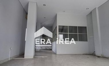 RUKO DISEWAKAN 3 LANTAI DI SOLO DEKAT STASIUN SOLO BALAPAN, PASAR NONGKO