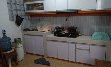 RUMAH NYAMAN MINIMALIS 2 LANTAI SIAP HUNI DI KOLONEL MASTURI CIMAHI