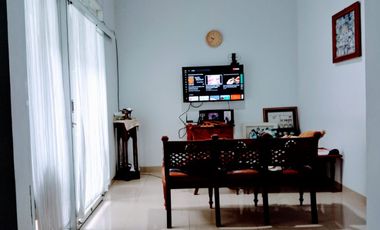 RUMAH NYAMAN MINIMALIS 2 LANTAI SIAP HUNI DI KOLONEL MASTURI CIMAHI