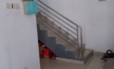 RUMAH NYAMAN MINIMALIS 2 LANTAI SIAP HUNI DI KOLONEL MASTURI CIMAHI