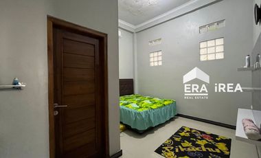 RUMAH DAN RUANG USAHA DIJUAL DI SOLO DEKAT STADION MANAHAN