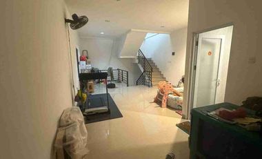 DIJUAL – Rumah 3,5 Lantai Cendrawasih Residence