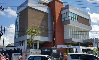 Gedung Kantor Dapat Fasilitas Bagus Dijual, di Denpasar Barat Area