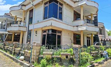 rumah 5 kamar. Perum Griya Nandan, Jogja