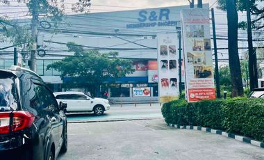 Condo for rent Fully Furnished one BR at Vista Shaw Residences 515 Shaw Blvd cor S. Laurel Mandaluyong City