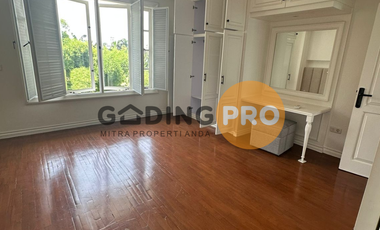 Disewakan Rumah Pondok Indah Jakarta Furnish Ada Kolam Renang