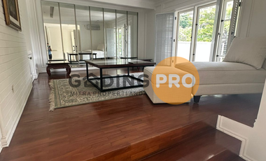 Disewakan Rumah Pondok Indah Jakarta Furnish Ada Kolam Renang
