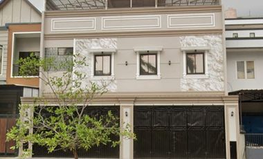 Rumah Mewah Puri Gardena Jakarta Barat LT 275 LB 700 – Garasi 10 Mobil, Bangunan Baru