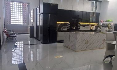 Rumah Mewah Puri Gardena Jakarta Barat LT 275 LB 700 – Garasi 10 Mobil, Bangunan Baru