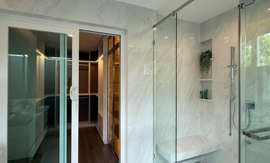 Single House for Sale –  Mantana Motorway-New Krungthep Kretha Corner Plot Facing the Park