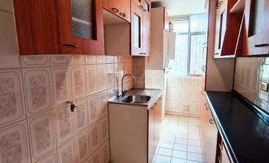 Vendo departamento de tres dormitorios en Estacion  de metro Valencia