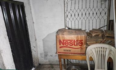 SE VENDE HOSTAL EN EL CENTRO DE PUERTO LOPEZ