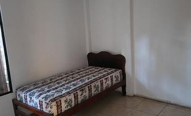 SE VENDE CASA UBICADA EN LA AV. UNIVERSITARIA CERCA DEL ESTADIO