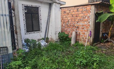 SE VENDE CASA UBICADA EN LA AV. UNIVERSITARIA CERCA DEL ESTADIO