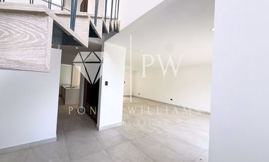 CASA EN VENTA TUMBACO