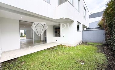 CASA EN VENTA TUMBACO