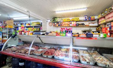 Casa y Minimarket, Valle Nevado, San Bernardo