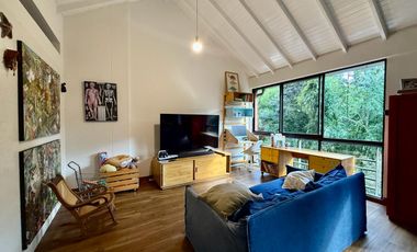 Venta casa Poblado 3 niveles