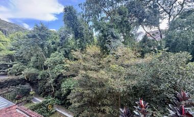 Venta casa Poblado 3 niveles