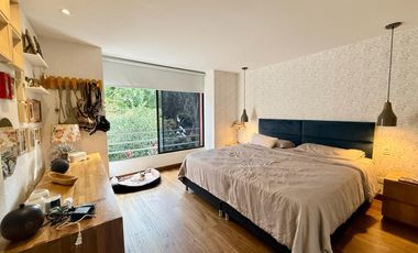 Venta casa Poblado 3 niveles