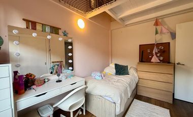 Venta casa Poblado 3 niveles