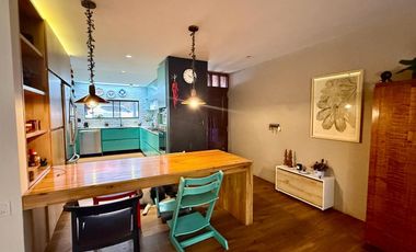 Venta casa Poblado 3 niveles