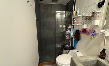 Venta casa Poblado 3 niveles